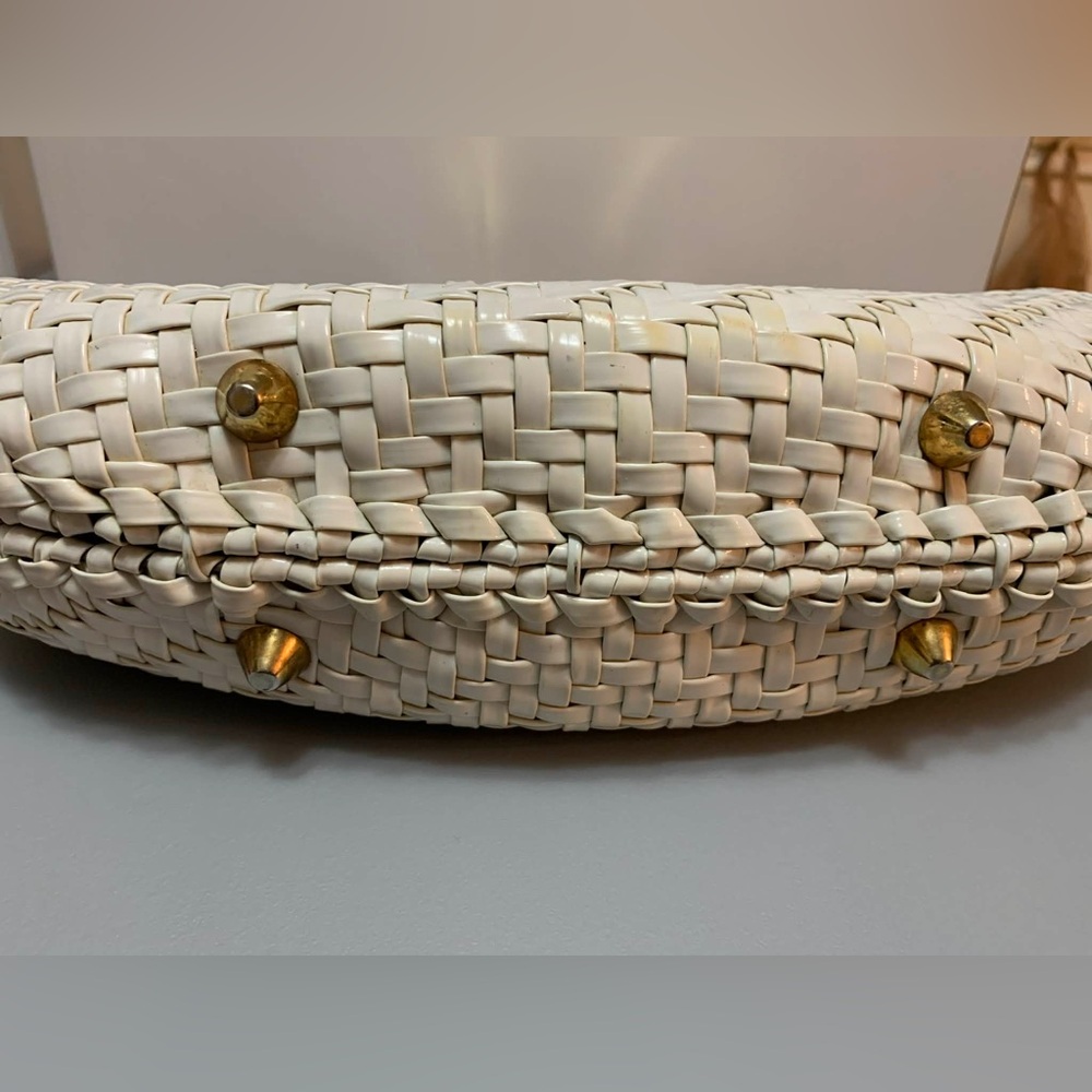 Vintage 1950s White and Gold Wicker Handbag - Picture 8 of 15